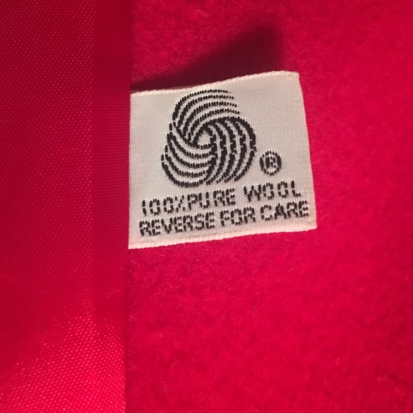 Nice warm wool coat that was only used once. - Picture 3 of 3